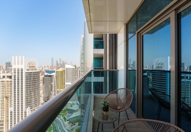 Apartamento en Dubai - Piso alto | Espectacular horizonte de la ciudad y vista al lago