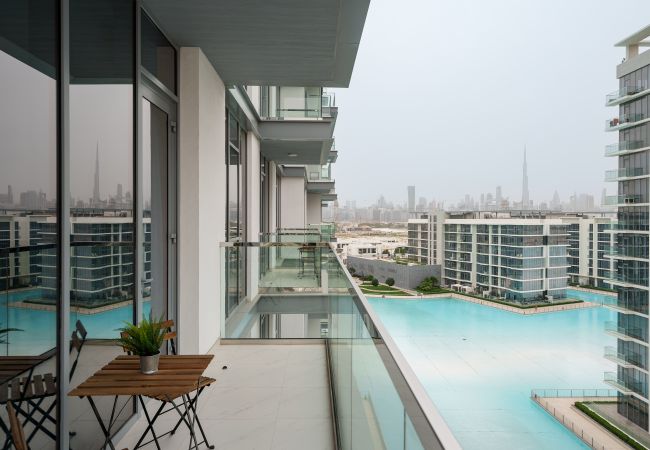 Apartamento en Dubai - Vista del horizonte de la laguna y Burj Khalifa | Recién amueblado