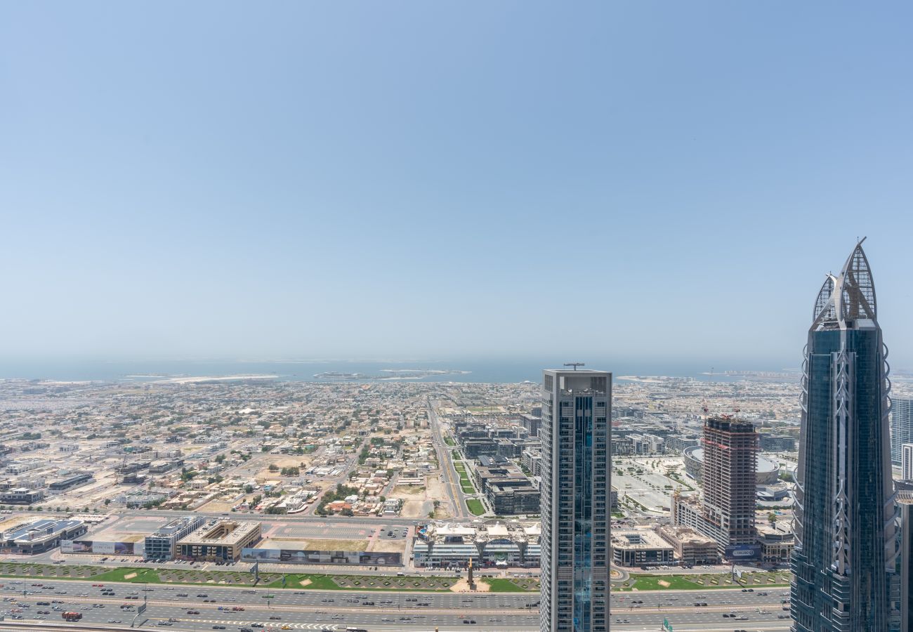 Apartamento en Dubai - Sweeping Views of Sea and City Skyline | Prime