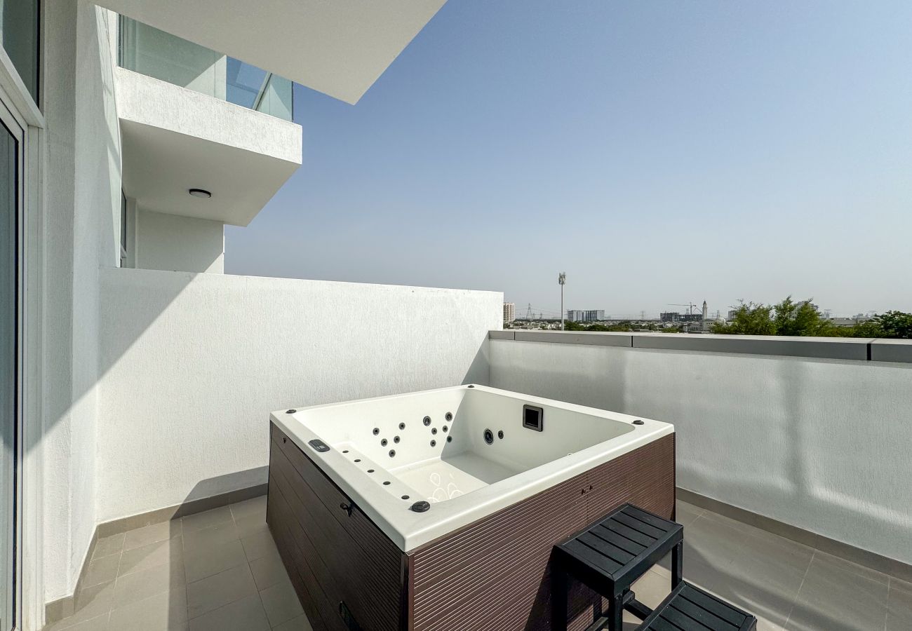 Apartamento en Dubai - Private Jacuzzi | Near Metro | Sophisticated