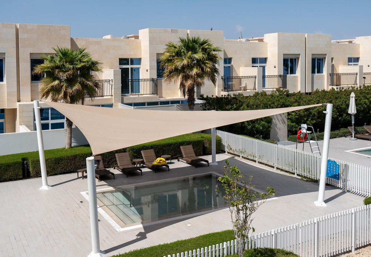 Villa en Dubai - Brand New | Easy Access to Community Amenities