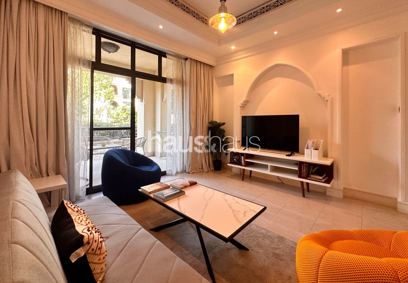 Apartamento en Dubai - Near Burj Khalifa | Arabian-inspired Community