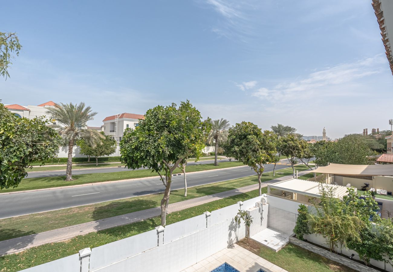 Villa en Dubai - Perfect for Families | Private Pool | Vast 5BR