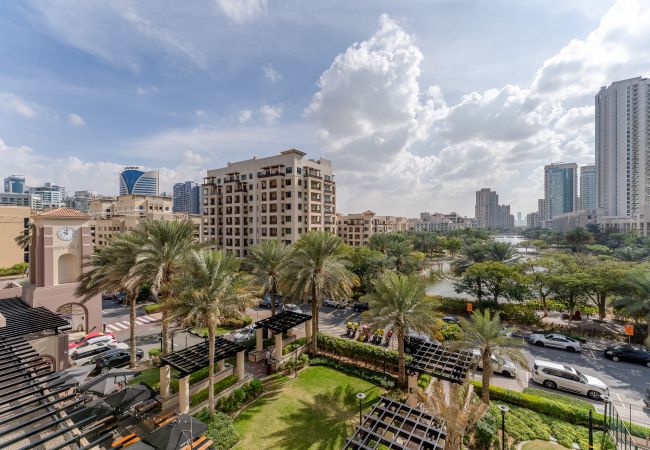 Appartement à Dubai - Vue sur le jardin luxuriant | Séjour Détente | Superbe