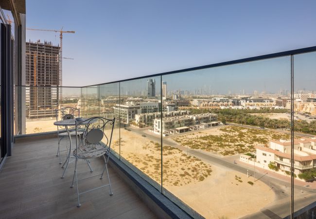 Appartement à Dubai - Spacieux | Balcon | Chic