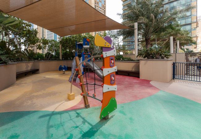 Appartement à Dubai - Vue partielle sur la marina | Sophistiqué | Chic