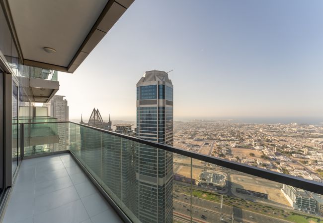 Appartement à Dubai - Vue Mer | Près du métro | Nouvellement meublé
