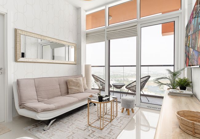 Appartement à Dubai - Près du terrain de golf | Belle vue sur l'horizon | Confortable