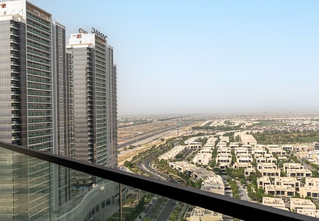 Appartement à Dubai - Près du terrain de golf | Belle vue sur l'horizon | Confortable