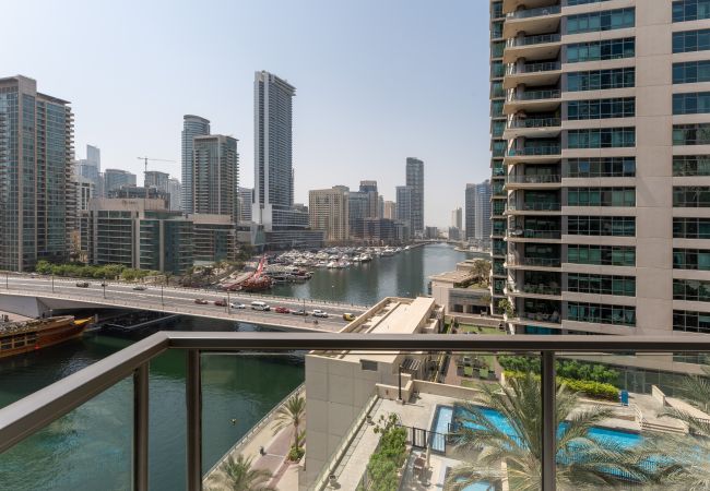 Appartement à Dubai - Bord de l'eau | Grande vue sur la marina | Vibrant