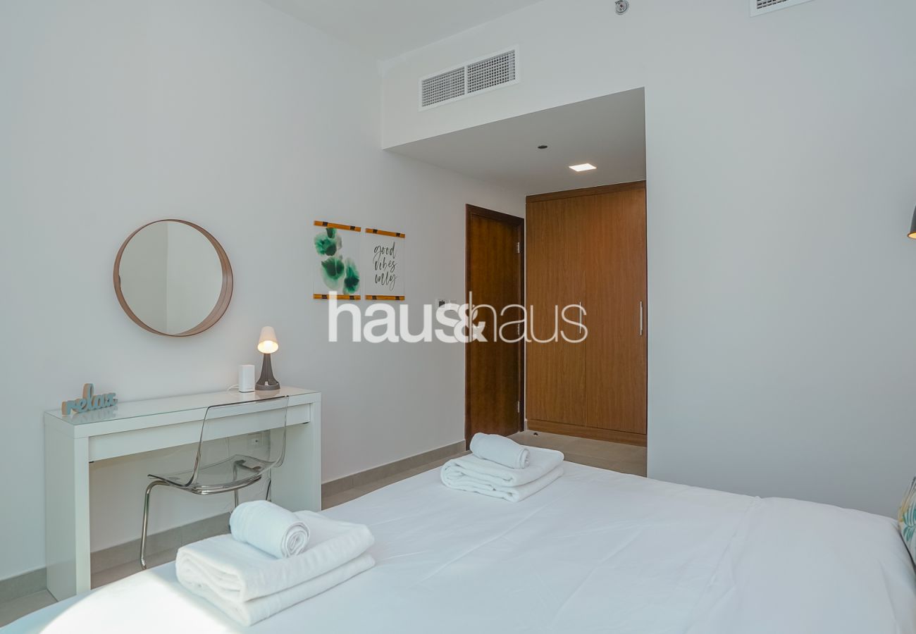 Apartment in Dubai - Spacious Layout | Bright & Cosy Unit