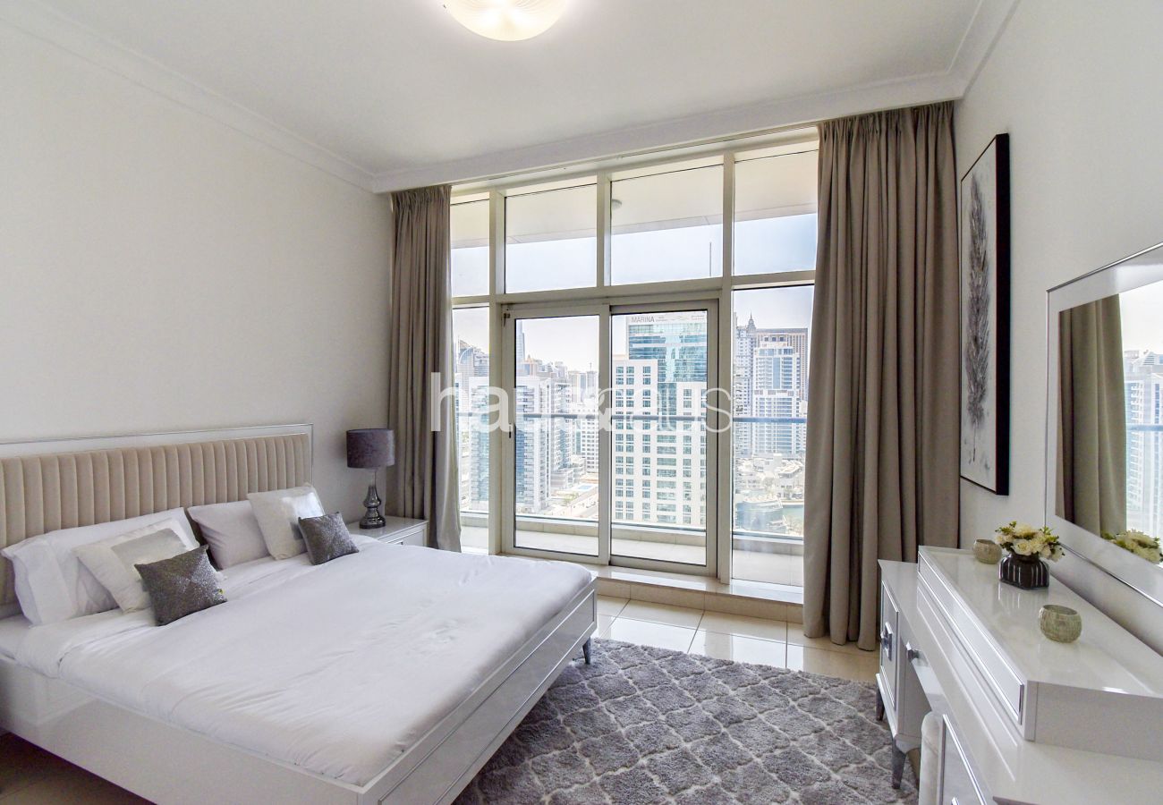 Apartment in Dubai - Sophisticated | Full Marina view | Tourist Destination
