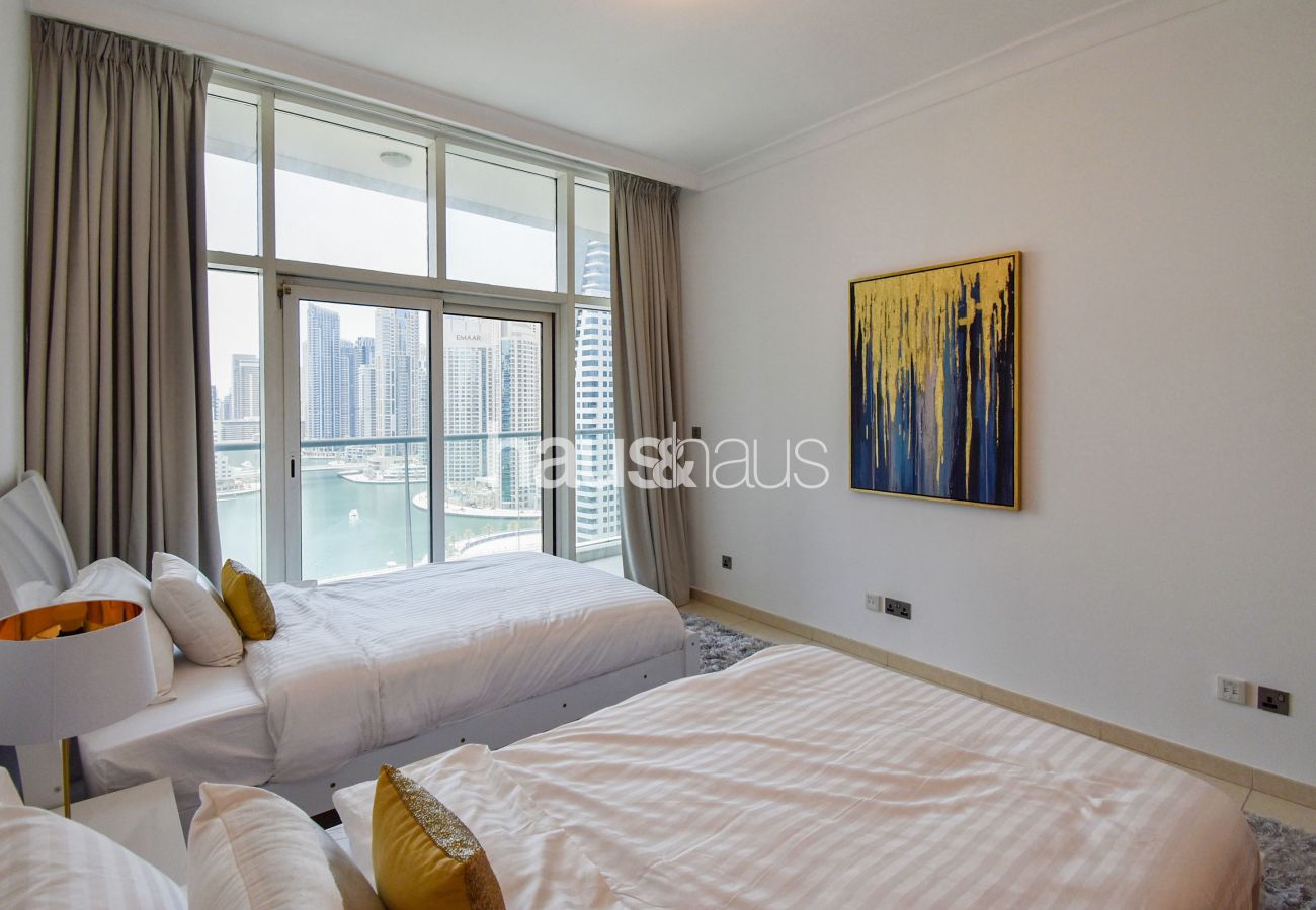 Apartment in Dubai - Sophisticated | Full Marina view | Tourist Destination