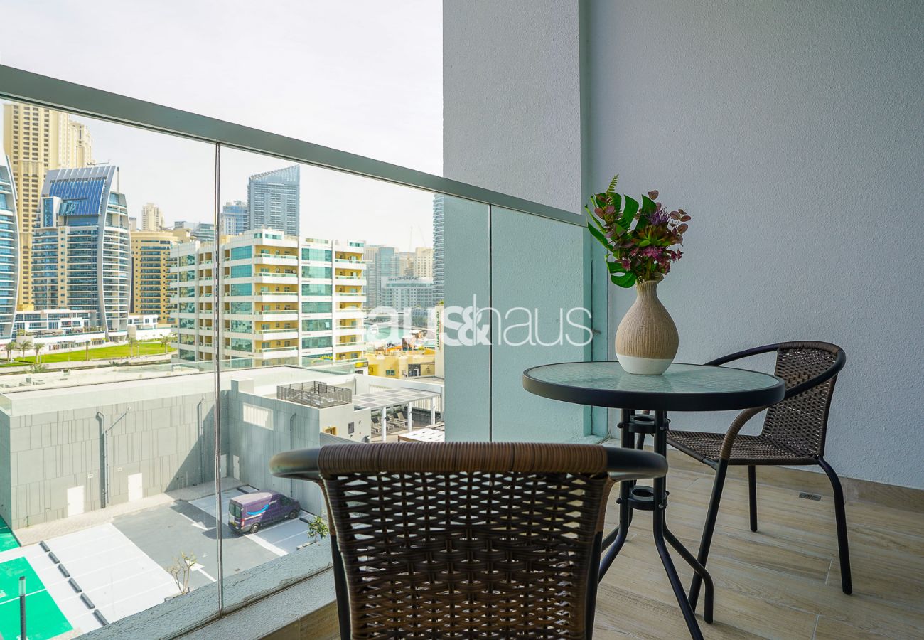 Apartment in Dubai - Bright | Large | Homey