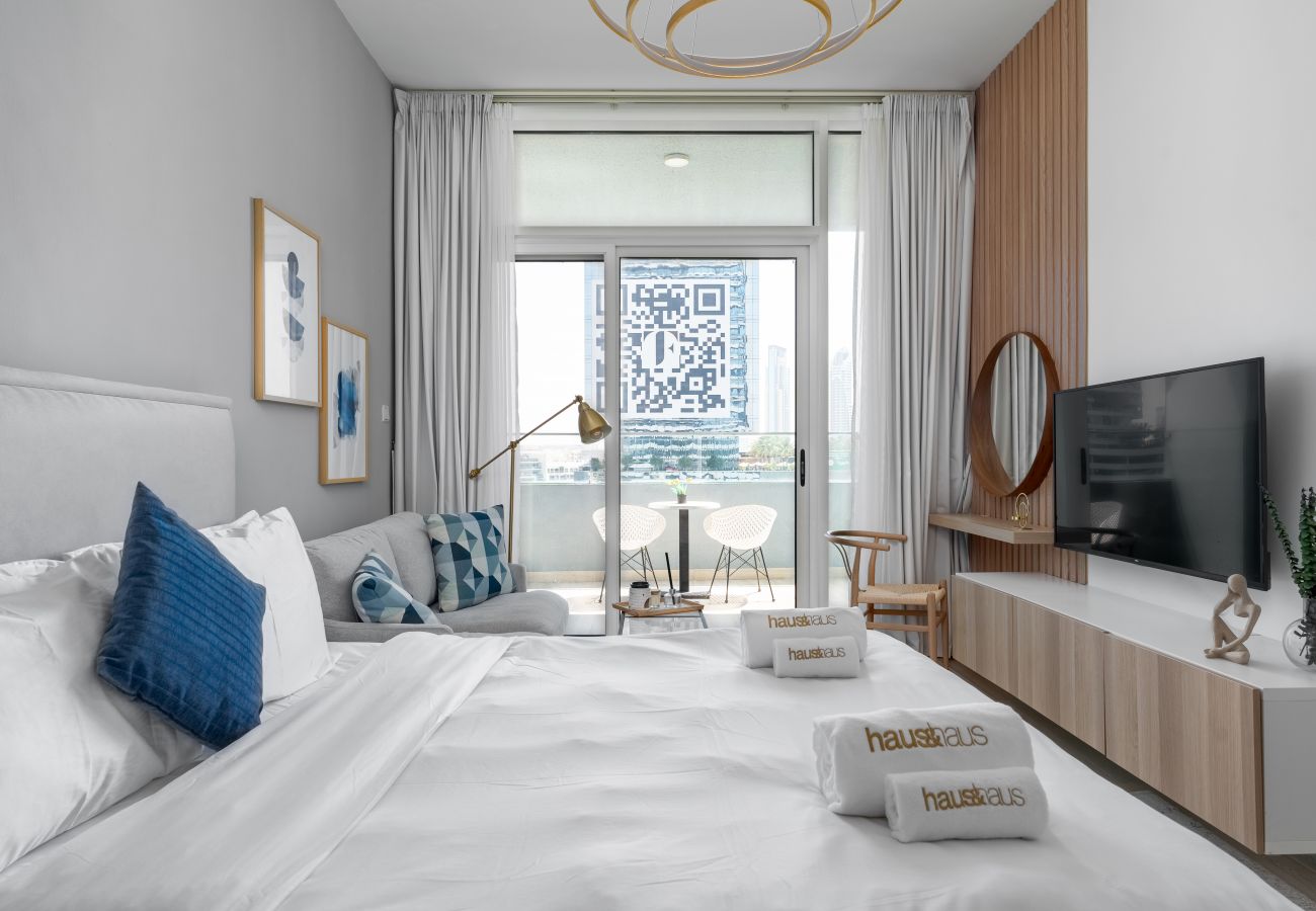 Apartment in Dubai - Spacious | Studio with Balcony | Bright