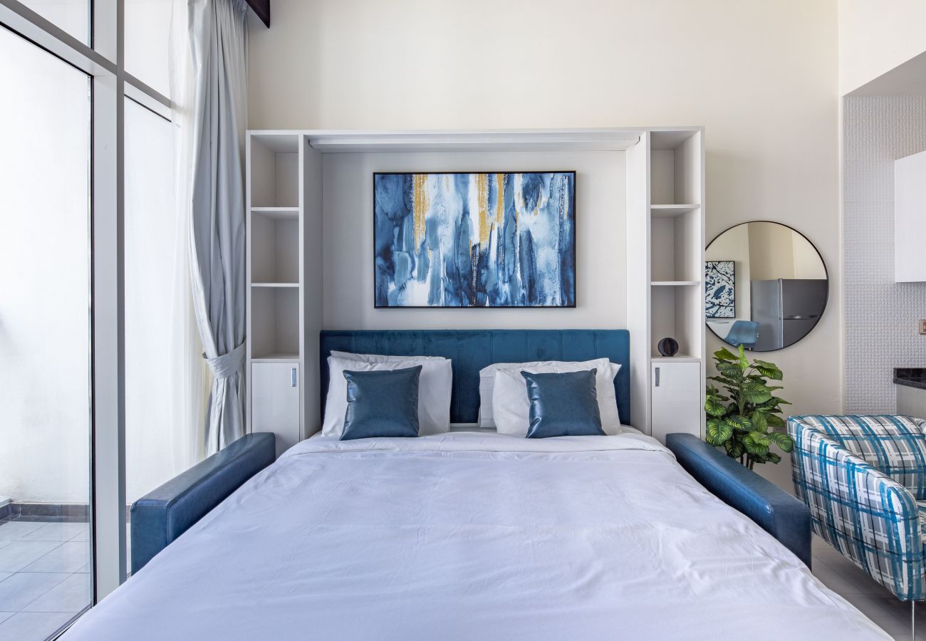 Studio in Dubai - Burj Khalifa View | Vibrant and Spacious Studio