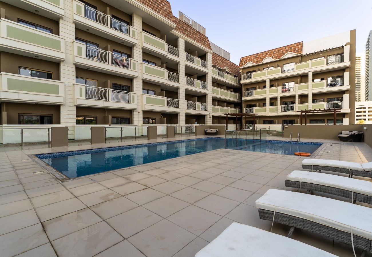 Studio in Dubai - Newly Furnished | Pool View | Stylish