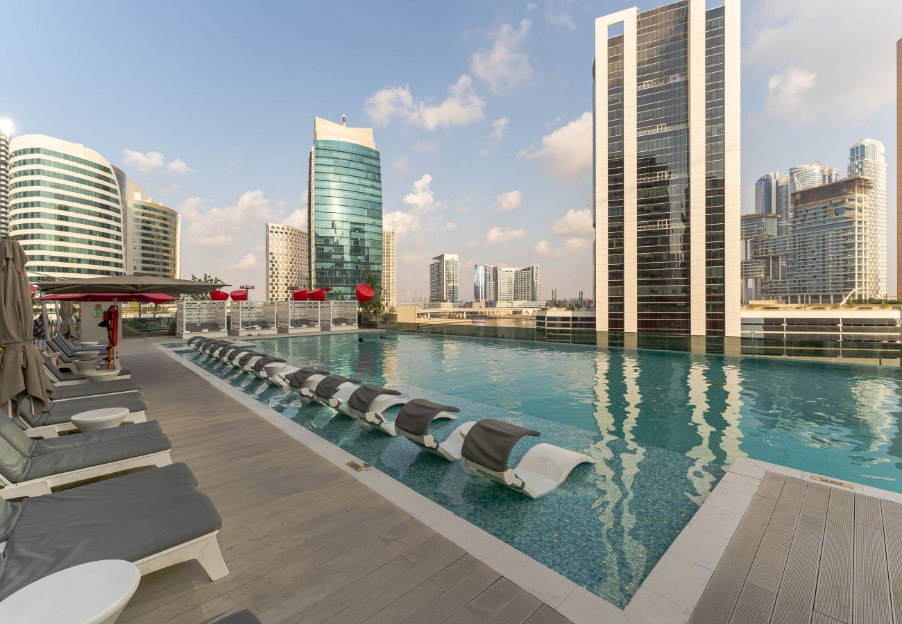 Studio in Dubai - Canal View | Top facilities | Deluxe