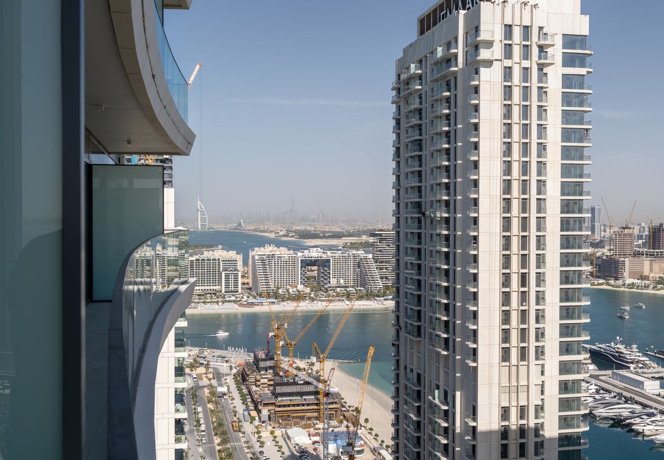 Apartment in Dubai - Ain Dubai View | Beachfront | Cozy