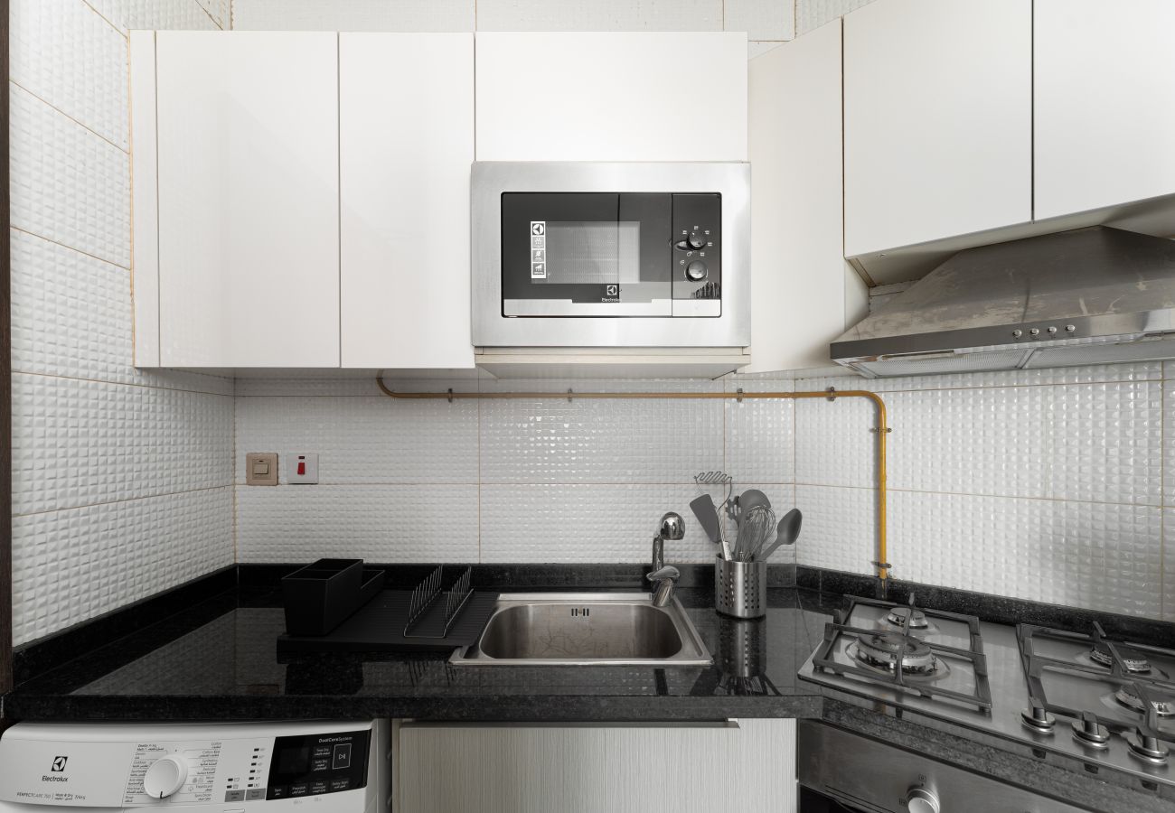 Studio in Dubai - Dubai Canal View | Spacious | Bright