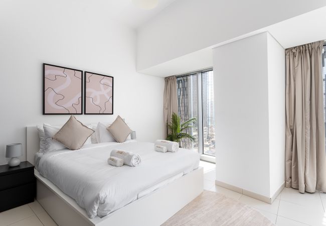Apartment in Dubai - Luxe Suite | Fantastic Amenities | Intricate