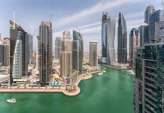 Apartment in Dubai - Lovely Marina View | Huge Balconies | Bright Unit
