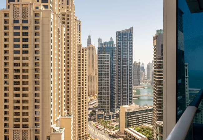 Apartment in Dubai - High Floor | Partial Sea View | Contemporary