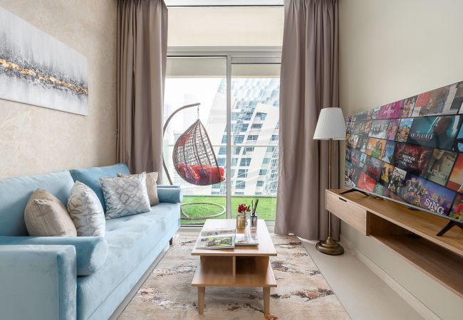 Apartment in Dubai - Well-connected | Great Amenities | Business Hub