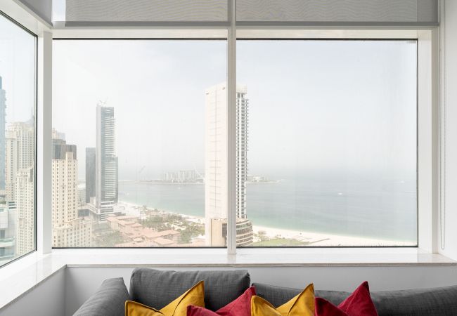 Apartment in Dubai - Spectacular Sea View | High Floor | Charming