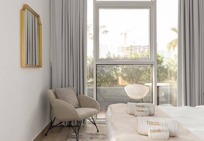 Apartment in Dubai - Lush Greens | Spacious Balcony | Tranquil