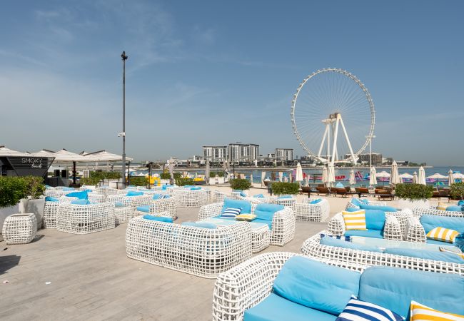 Apartment in Dubai - Wonderful Sea View | Luxurious 4 BR | High Floor