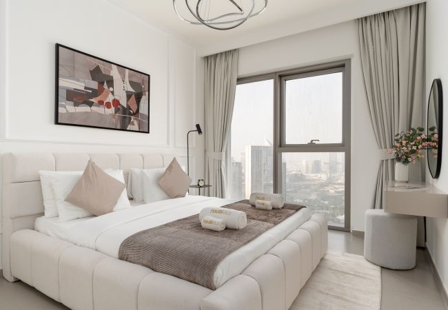 Apartment in Dubai - Spectacular Skyline Views | Elegantly Furnished
