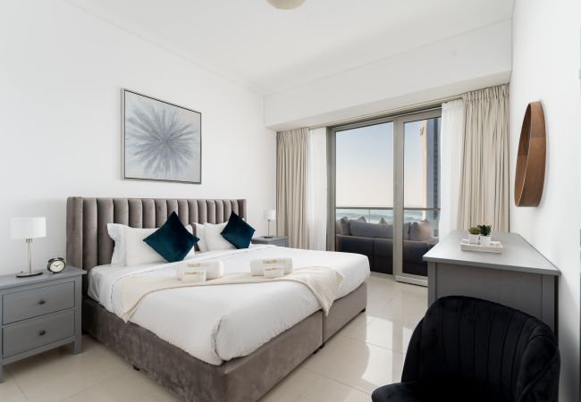 Apartment in Dubai - Ain Dubai & Sea View | Vast | Best for Families