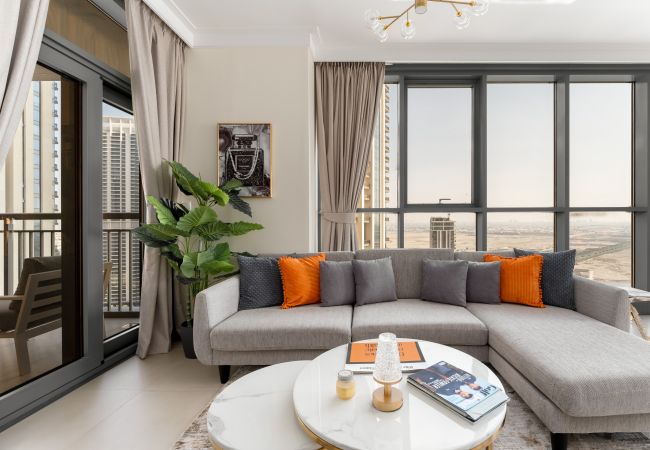 Apartment in Dubai - Nice Creek & Skyline View | Spacious | Deluxe