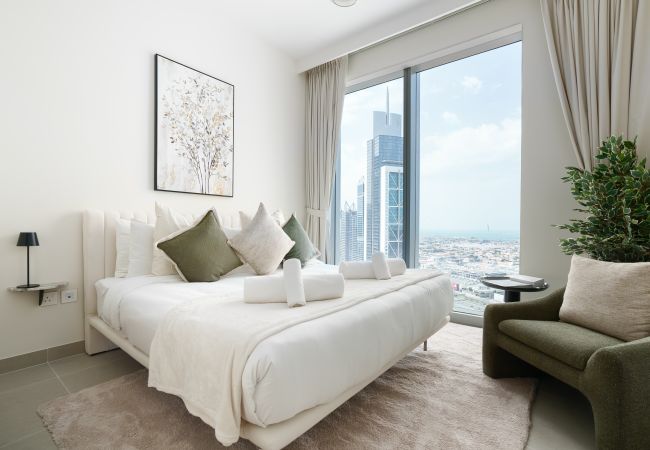 Apartment in Dubai - Near Burj Khalifa | Vast | Beautiful Amenities
