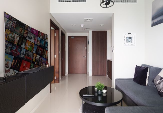 Apartment in Dubai - Canal View | Well Connected | Near Downtown
