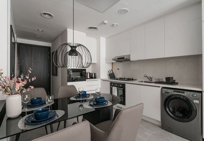 Apartment in Dubai - Brand-new | Near Park | Captivating 
