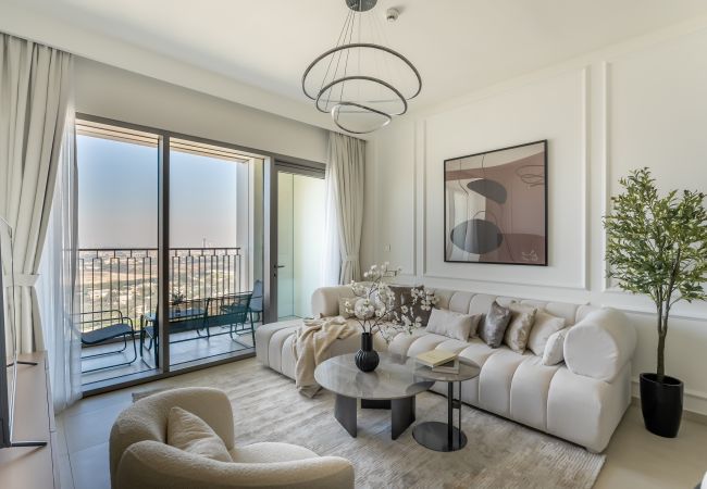 Apartment in Dubai - Exquisitely Furnished | Panoramic Skyline Views 