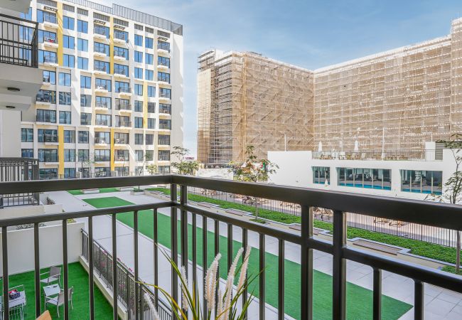 Apartment in Dubai - Chic 1BR | Near Park | Great Amenities
