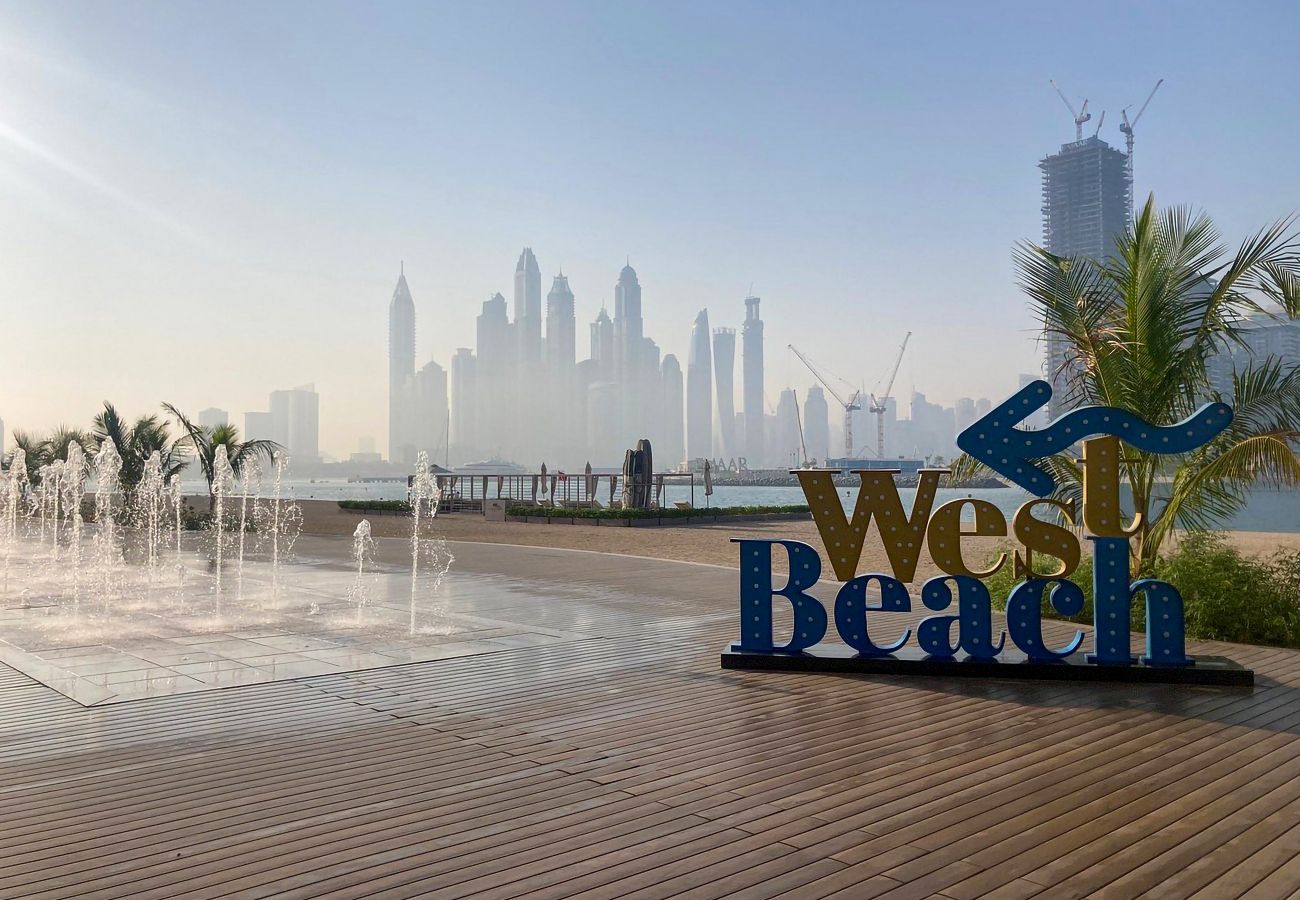 Apartment in Dubai - Direct Beach Access | Hotel Facilities| Sleeps 3