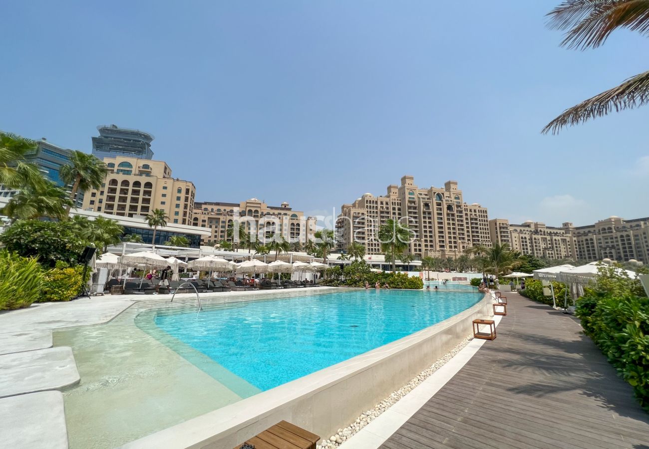 Apartment in Dubai - Beach Access | 5* Hotel Facilities | Sleeps 3