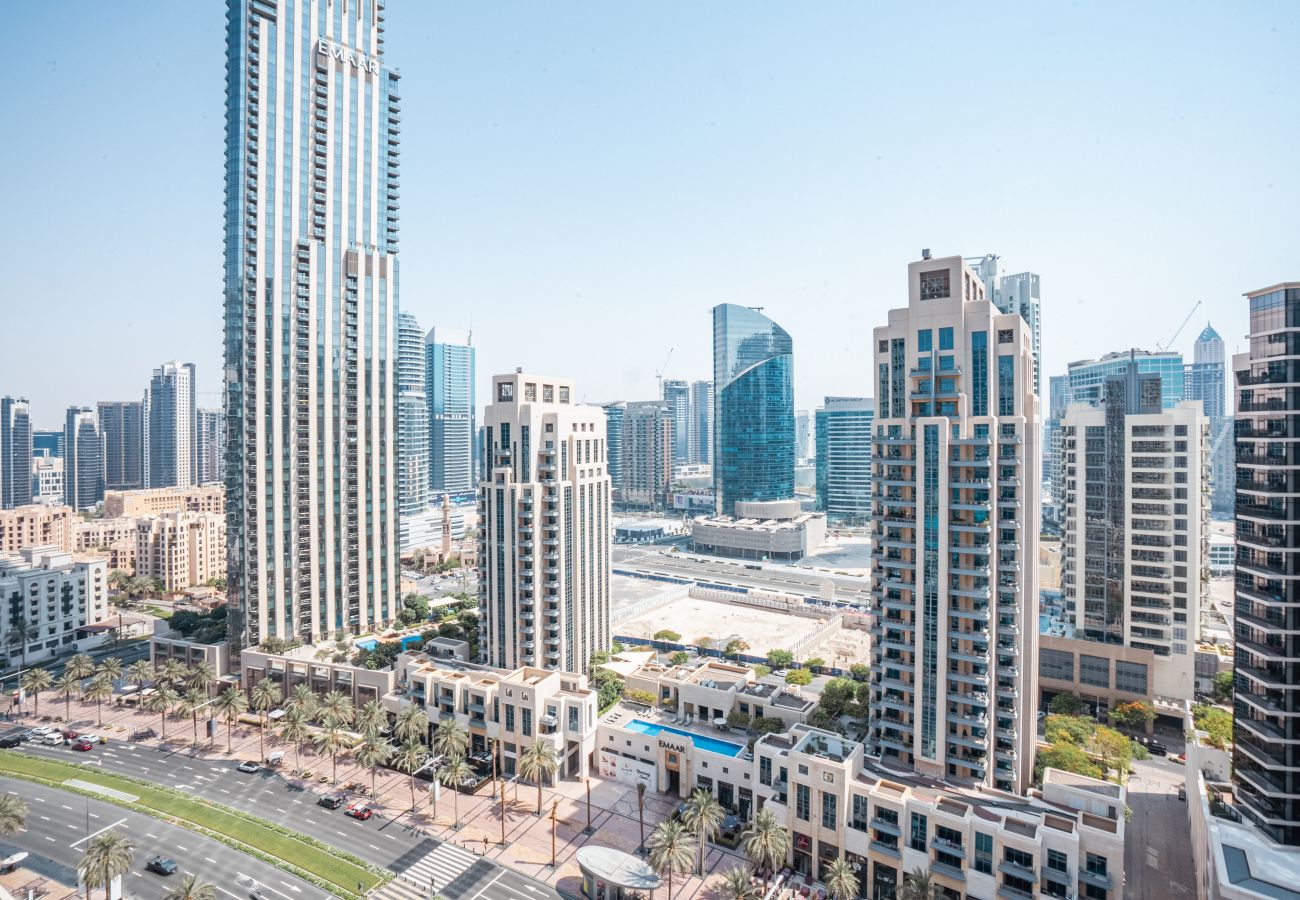 Studio in Dubai - Contemporary | Bright | Lovely City Views 