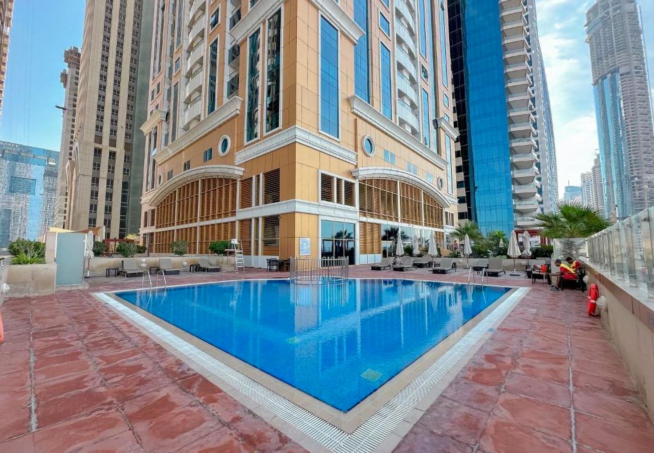 Apartment in Dubai - Newly Furnished | Accessible Location | Vibrant