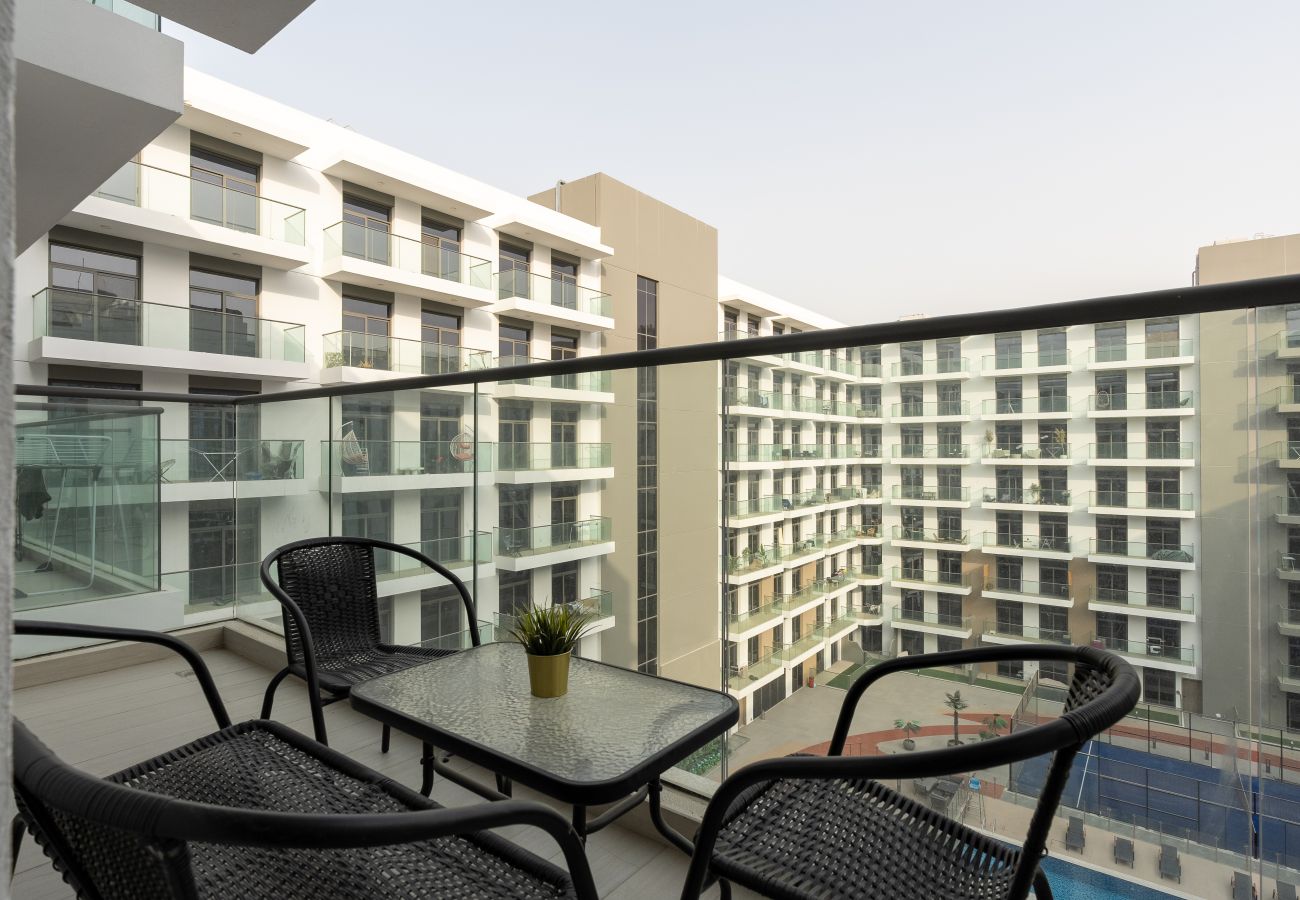 Apartment in Dubai - Pool View | Brand New Community | Sleeps 3