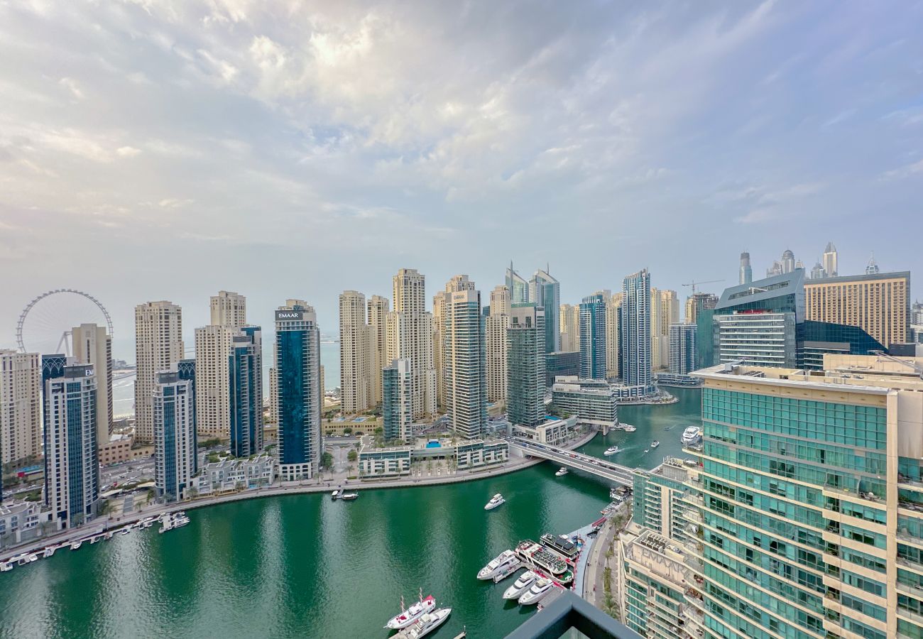 Apartment in Dubai - Stylish | Marina View | Hotel Facilities Access