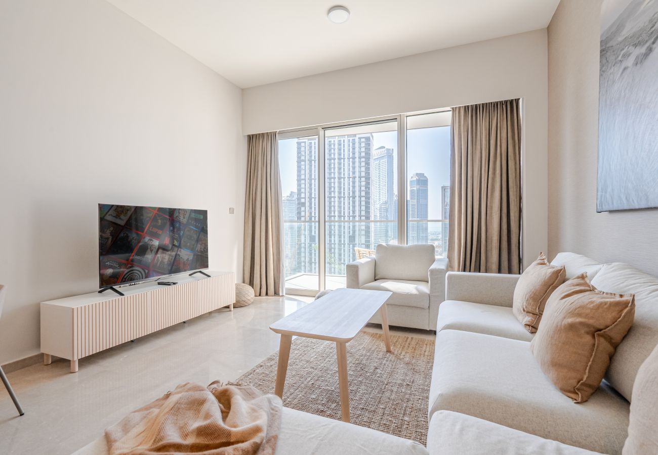 Apartment in Dubai - Sleeps 3 | Near Burj Khalifa | Central