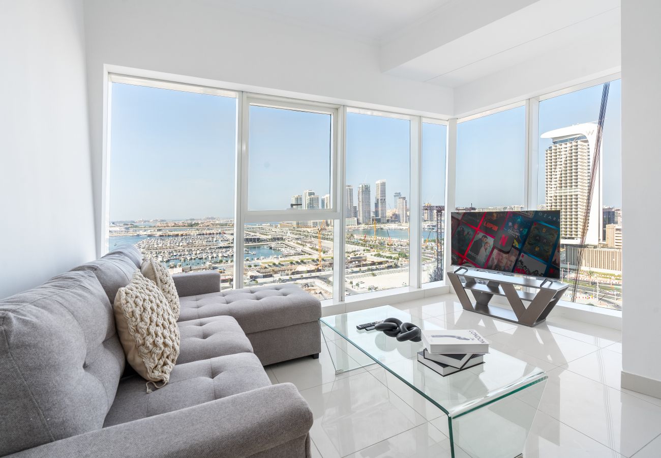 Apartment in Dubai - Charming Views | Spacious | Prime Location