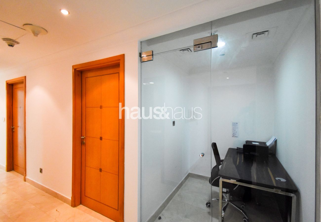 Apartment in Dubai - Marina View | Spacious Balcony | Best for Families