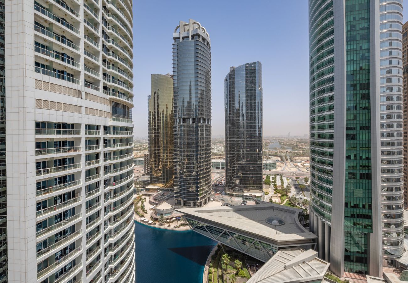 Квартира-студия на Dubai - Luxuriously upgraded Studio directly at DMCC Metro