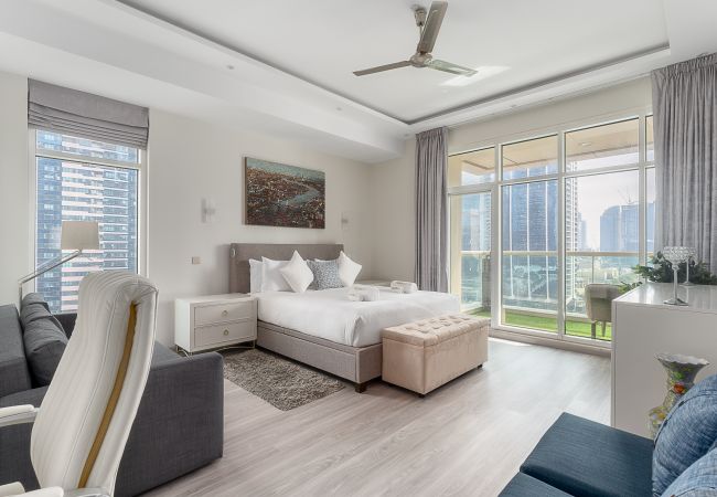 Апартаменты на Dubai - Прекрасный вид на озеро | Огромные юниты | Полностью обновлен